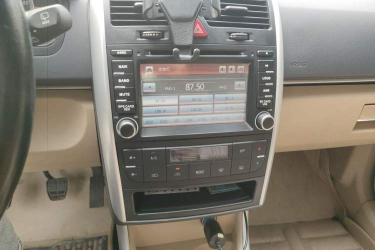 Used BAIC E Series 2012 Hatchback 1.3L Manual Liking Edition
