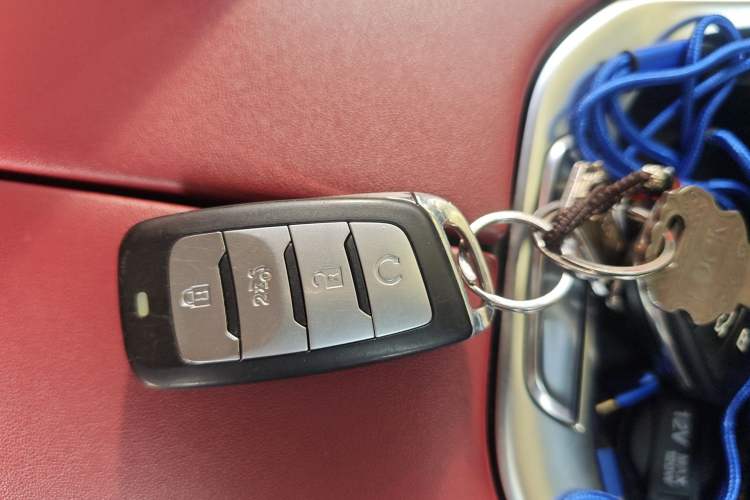 Used CHANGAN CS85 COUPE 2019 1.5T DCT Luxury Version China VI Standard Vehicle Key