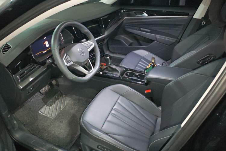 Used Volkswagen Passat 2025 Outstanding Model 380TSI Starry Dragon Edition Left Front Seat