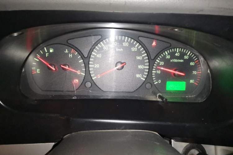 Used Jinbei Hiace 2020 2.0L Express King Series Deluxe Van Standard Roof China VI Emission Standard 1TZS
