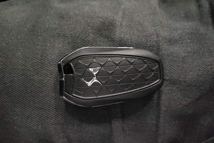 Used DS 5 2014 1.6T Luxury Edition THP160