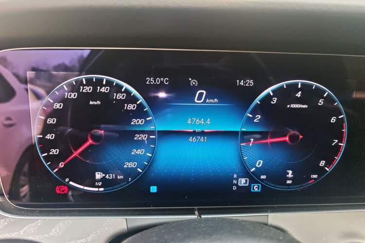 Used Mercedes-Benz E-Class 2022 Revised Version E 300 L Luxury Edition Instrument Cluster