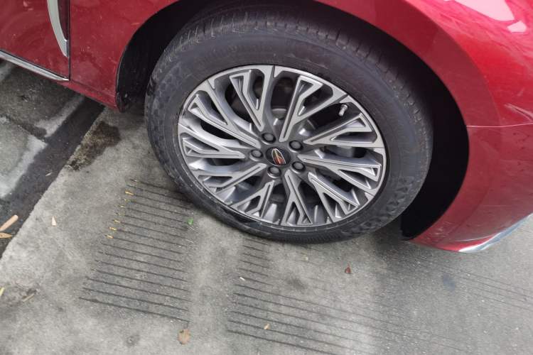 Used Hongqi H5 2023 1.5T HEV Smart Connect Flagship Edition