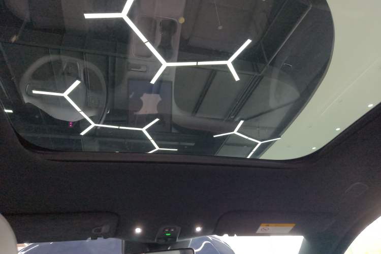 Used Nio ES6 2024 75 kWh
