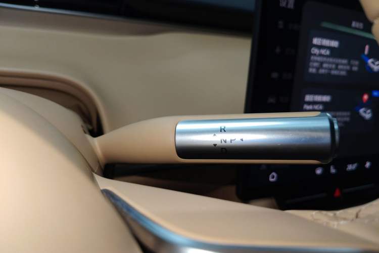 Used Hima Luxeed R7 2024 All-Electric 667 km Max