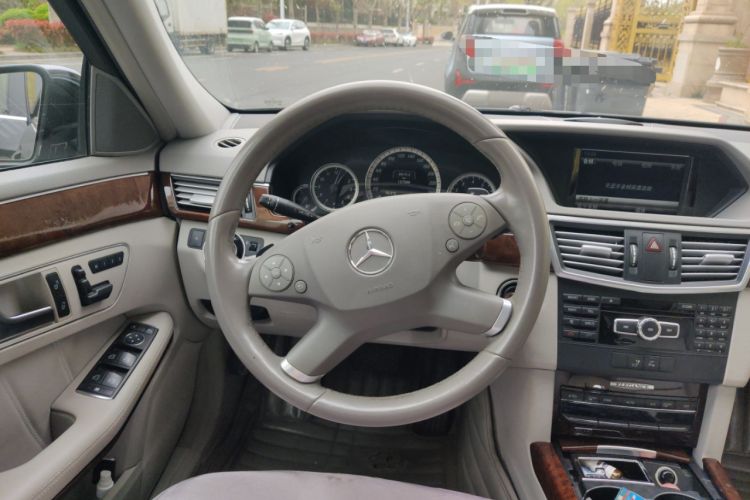 Used Mercedes-Benz E-Class 2013 E 260 L CGI Elegant Model