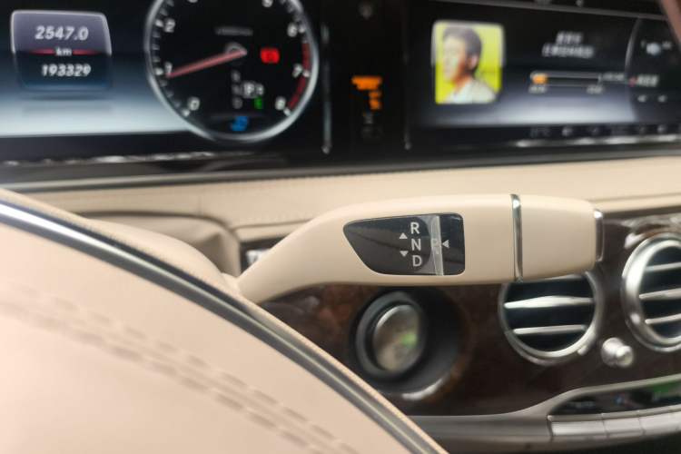 Used Mercedes-Benz S-Class 2016 S 400 L 4MATIC Gear Lever