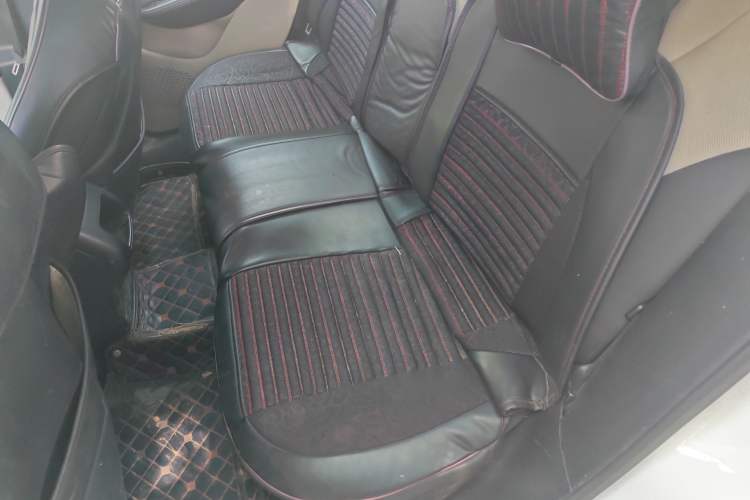 Used Fiat Viaggio 2012 1.4T Automatic Enjoyment Edition Left Rear Seat