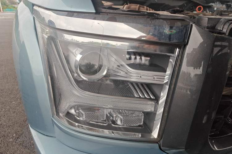 Used Great Wall King Kong Poer 2022 2.0T Manual Gasoline Two-Wheel-Drive Elite Version with Long Bed – GW4C20B