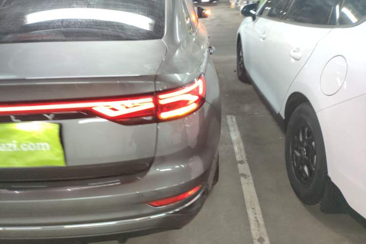 Used Geely Auto Emgrand 2022 4th Generation 1.5L CVT Luxury Model Exterior 3