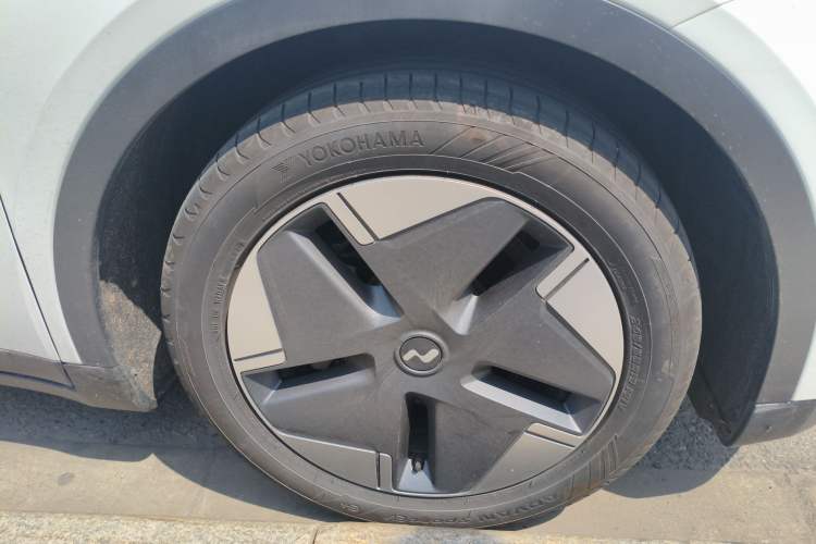 Used ONVO L60 2024 60 kWh Rear-Drive Version
