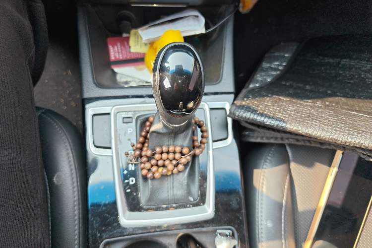 Used Hyundai Mistra 2016 1.8L Automatic Smart GLS Gear Lever