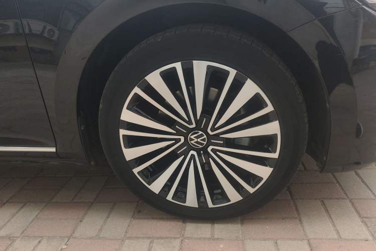 Used Volkswagen Passat 2020 Revised Version 330TSI Luxury Edition China VI Standard