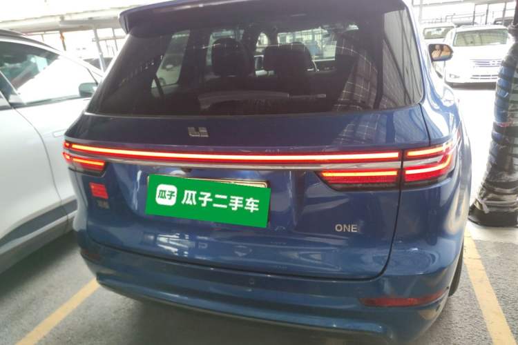 Used Li Auto ONE 2020 Range-Extended 7-Seater Version Rear