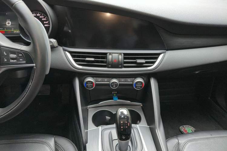 Used Alfa Romeo Giulia 2017 2.0T 280HP Luxury Edition