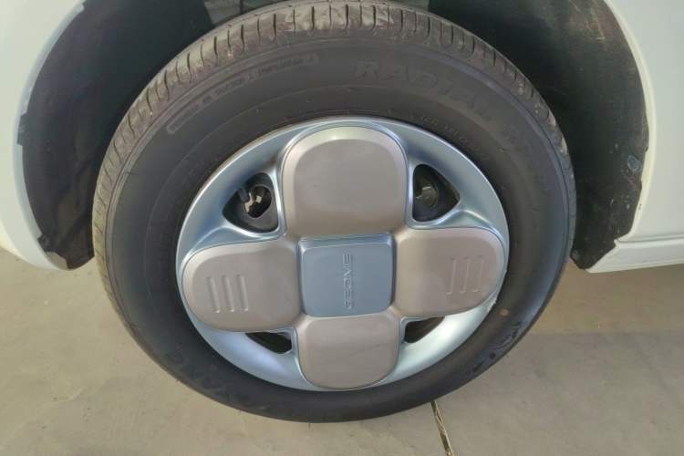 Used Geely Galaxy Panda 2023 Panda Mini 200km Endurance Bear
