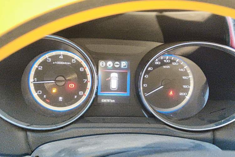 Used Dongfeng Aeolus AX4 2017 1.6L DCT Trendy Style Instrument Cluster