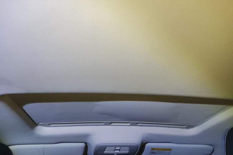 Used Roewe i6 2017 20T Automatic Internet Smart Edition