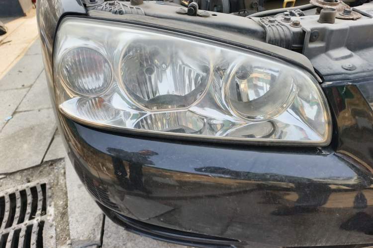 Used Hyundai Elantra 2007 1.6L Manual Comfort Model Right Front Headlight