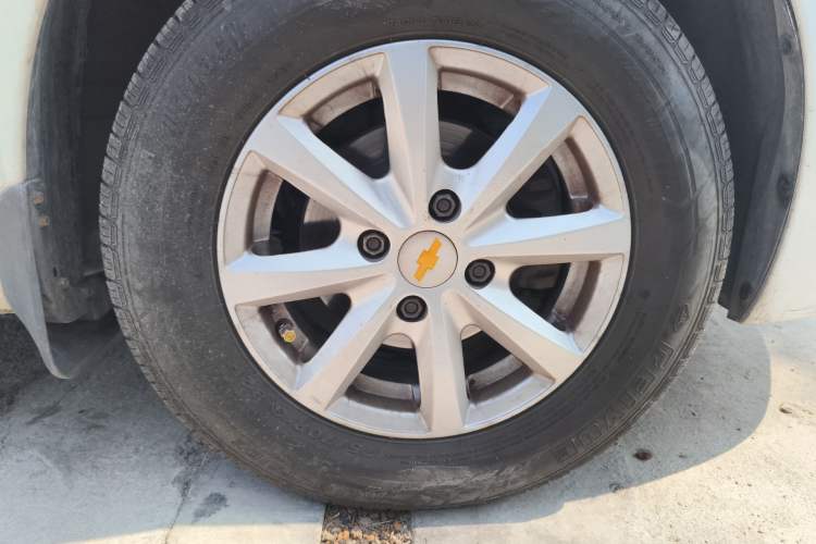 Used Chevrolet Sail 2013 Sedan 1.2L Manual Fashionable Happiness Edition