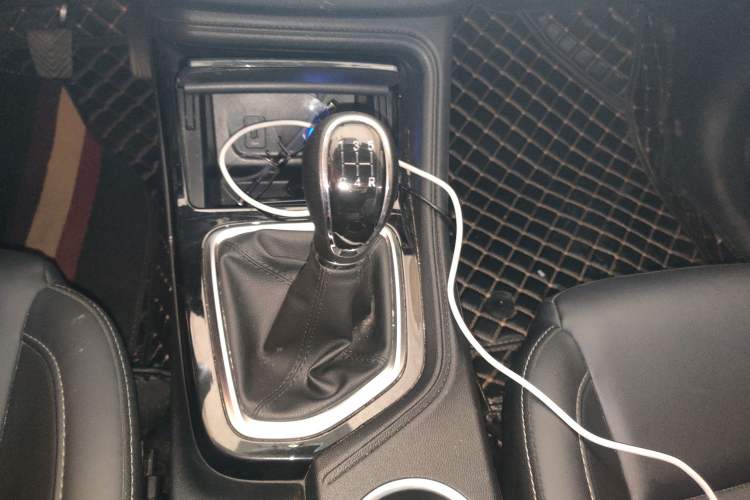 Used Changan CS35PLUS 2021 Honor Million Edition 1.6L Manual Luxury Model