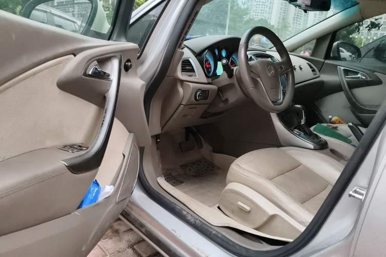 Used Buick GT 2010 GT 1.8L Automatic Luxury Edition
