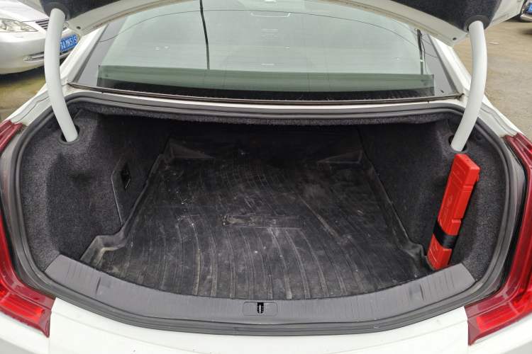 Used Cadillac XTS 2018 28T Elite Edition Trunk