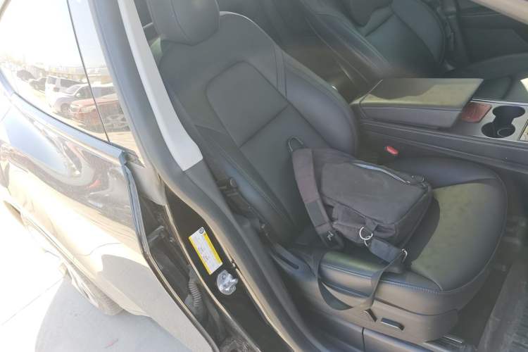 Used Tesla Model Y 2022 Rear-Wheel-Drive Version