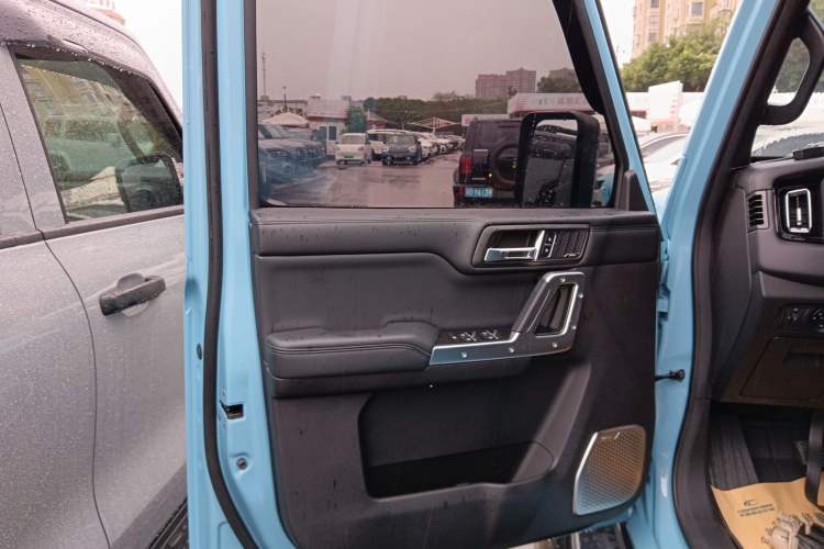 Used 212 T01 2025 2.0T Changfeng