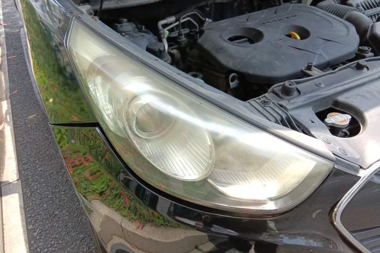 Used Hyundai ix35 2013 2.0L Automatic Two-Wheel Drive Smart GLS China IV Standard Right Front Headlight