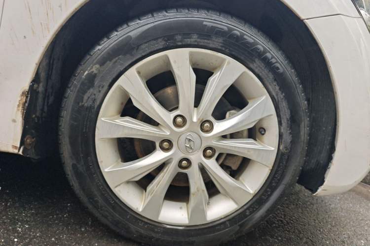 Used Hyundai Elantra (5th Generation / Langdong) 2016 1.6L Automatic Smart Version Right Front Wheel Hub