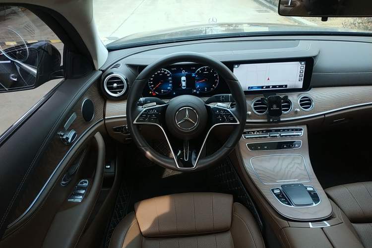 Used Mercedes-Benz E-Class 2022 E 260 L