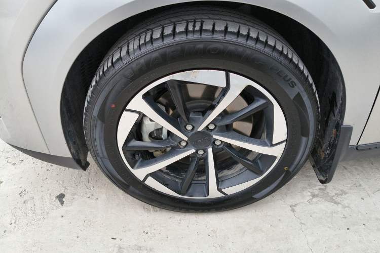 Used AION Y 2023 Younger Star Edition Left Front Wheel Hub