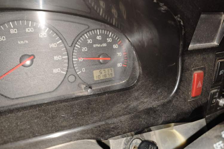 Used Jinbei Hiace 2014 2.0L 5th Generation Kuaiyunwang Business Version 4G20B
