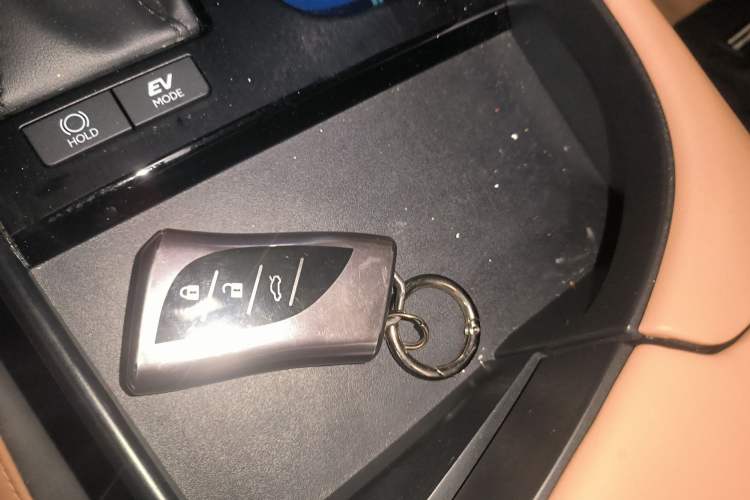 Used Lexus ES 2022 300h Excellence Edition Vehicle Key