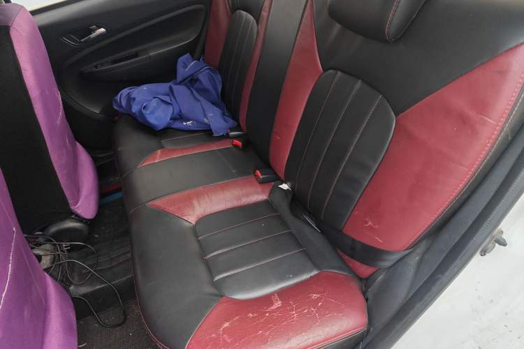 Used Geely Auto Diamond 2014 Sedan 1.5L Manual Entry-Level Model
