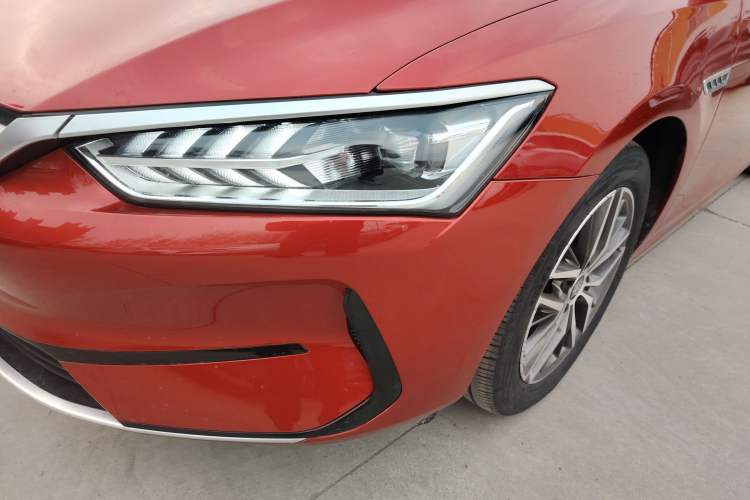 Used BYD Qin PLUS 2021 EV 400KM Luxury Model