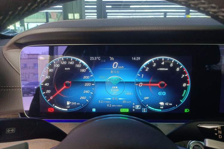 Used Mercedes-Benz E-Class New Energy 2022 Restyled E 350 e L Plug-in Hybrid Sedan Instrument Cluster