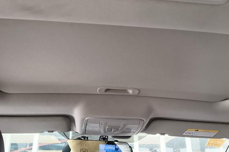 Used CHANGAN Eado 2021 PLUS 1.6L GDI CVT Luxury Model Headliner