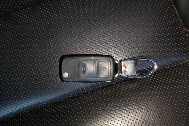 Used Toyota YARiS L Zhi Xuan 2020 X-Trail X 1.5L CVT Luxury Edition Vehicle Key