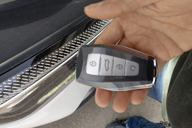 Used Geely Auto Emgrand X7 Sport 2026 Model 1.5TD Joyful Interior 1