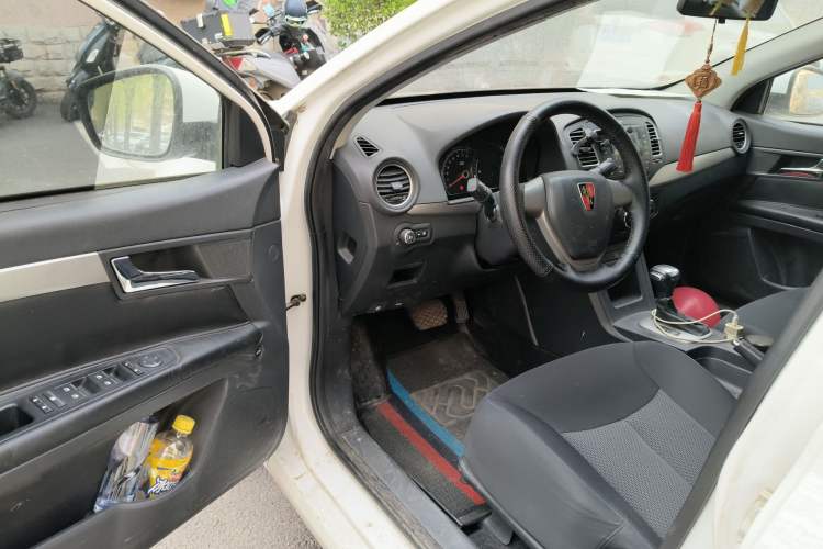 Used Roewe 350 2015 1.5L Automatic Luxury Sunroof Edition Driver Seat