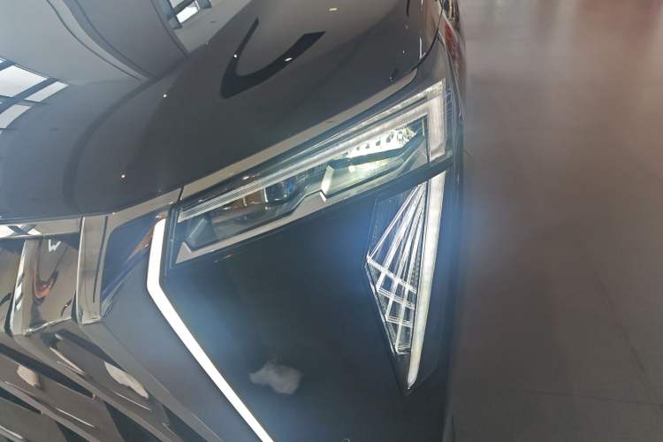 Used GAC Trumpchi M8 2025 Zongshi Series Super Hybrid Edition Left Front Headlight