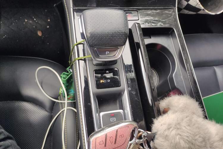 Used Roewe i6 MAX New Energy 2020 1.5T PHEV Sporty Cool Edition Gear Lever