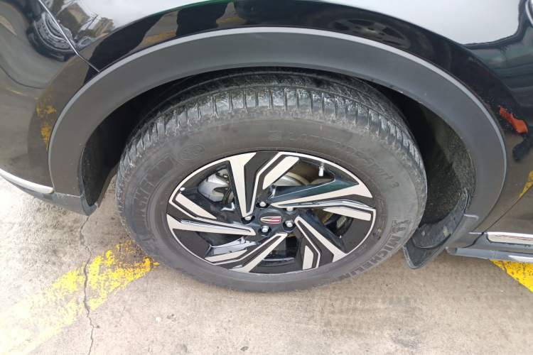 Used Hongqi HS5 2022 Revised Version 2.0T Smart Connect Flagship Edition Exterior 4