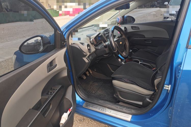 Used Chevrolet Aveo Sonic 2011 Sedan 1.4L MT SL