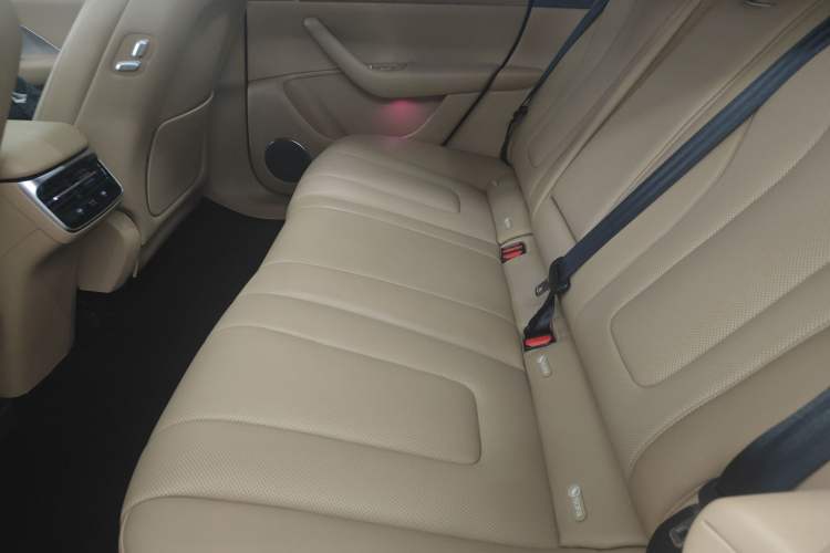 Used Hima Luxeed R7 2026 Model Range-Extending Ultra