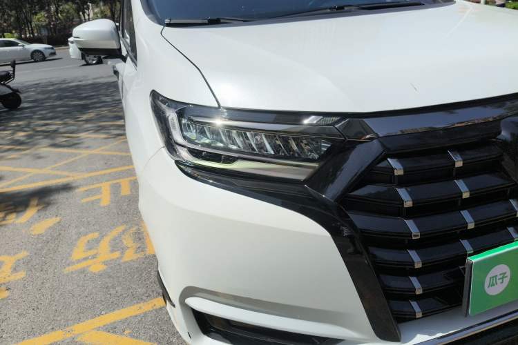 Used Honda Elysion 2022 2.0L eHEV Luxury Edition