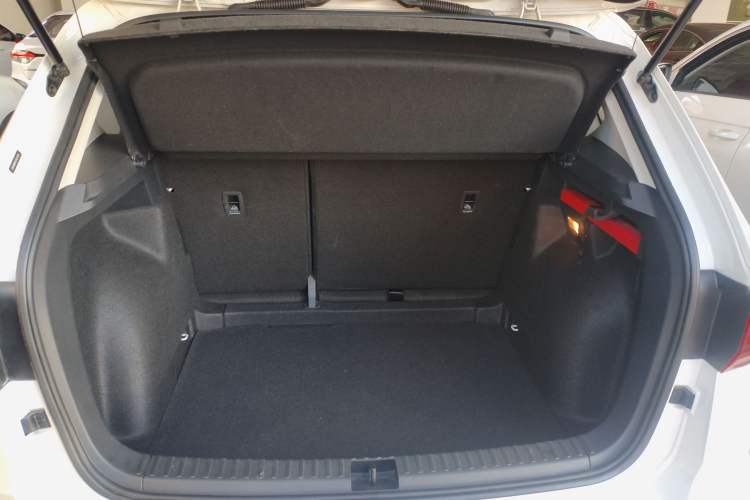 Used Volkswagen Tharu 2020 280TSI Two-Wheel Drive Luxury Edition China VI Standard
