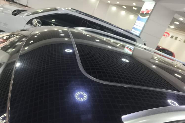 Used Volkswagen Tiguan L 2019 330TSI Automatic Two-Wheel Drive Smart Luxury Version China V Emission Standard
